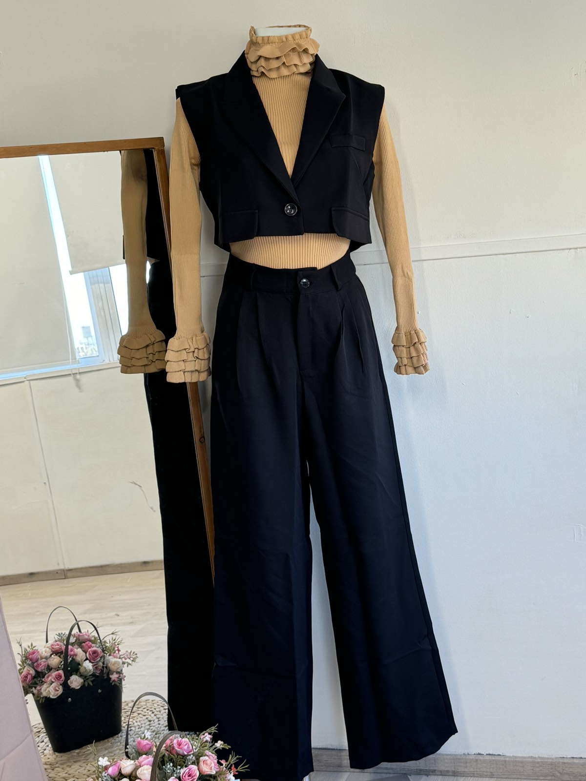 Woman's Set Blazer - Image 2