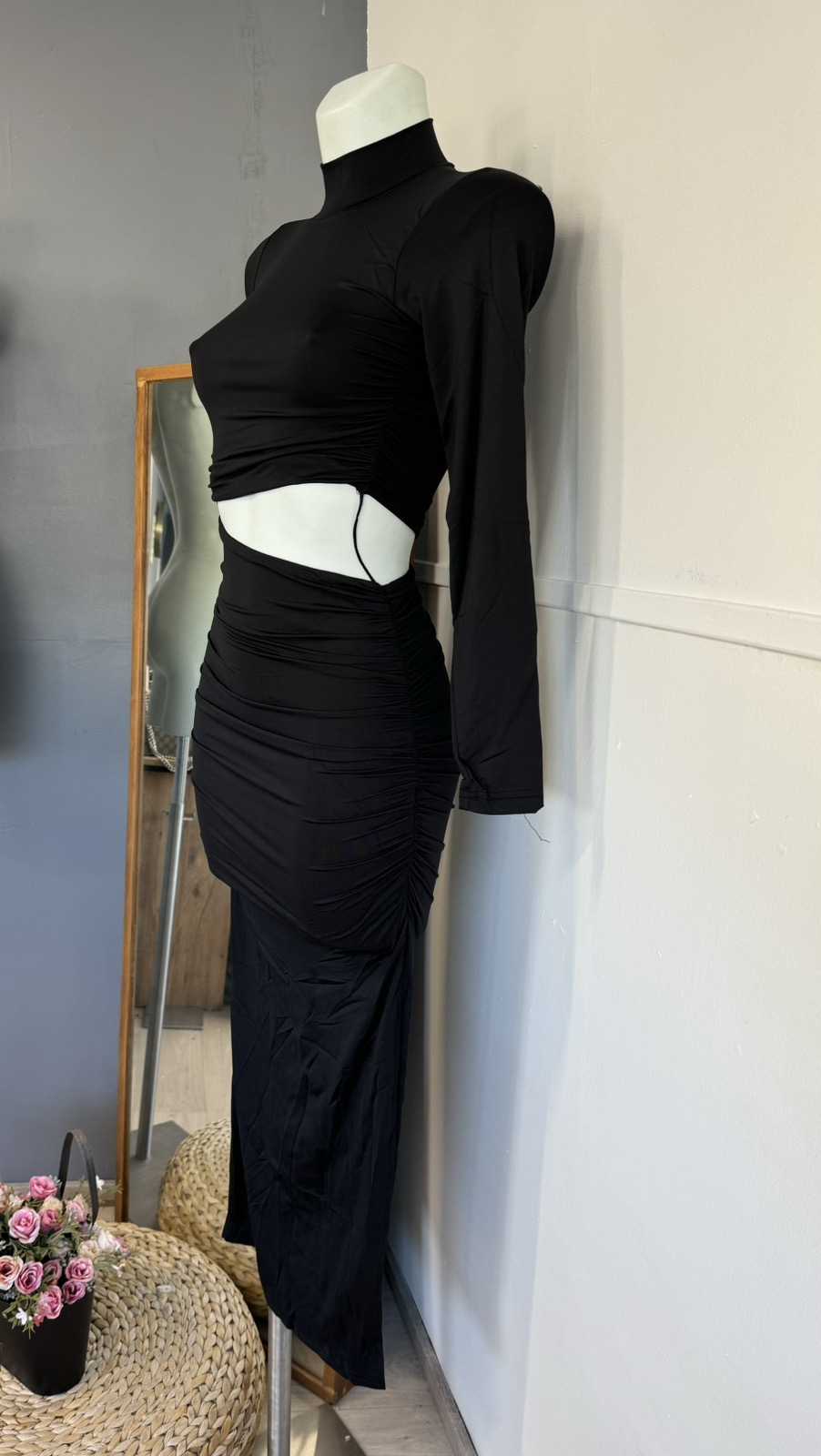 Black Dress - Image 2