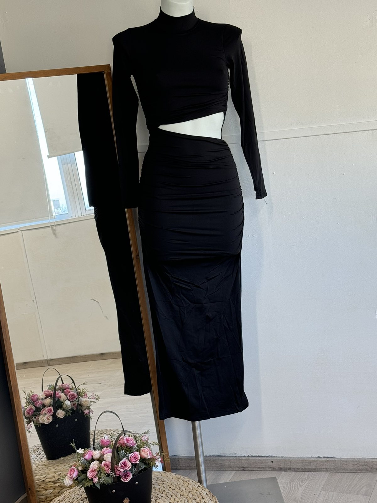 Black Dress - Image 3