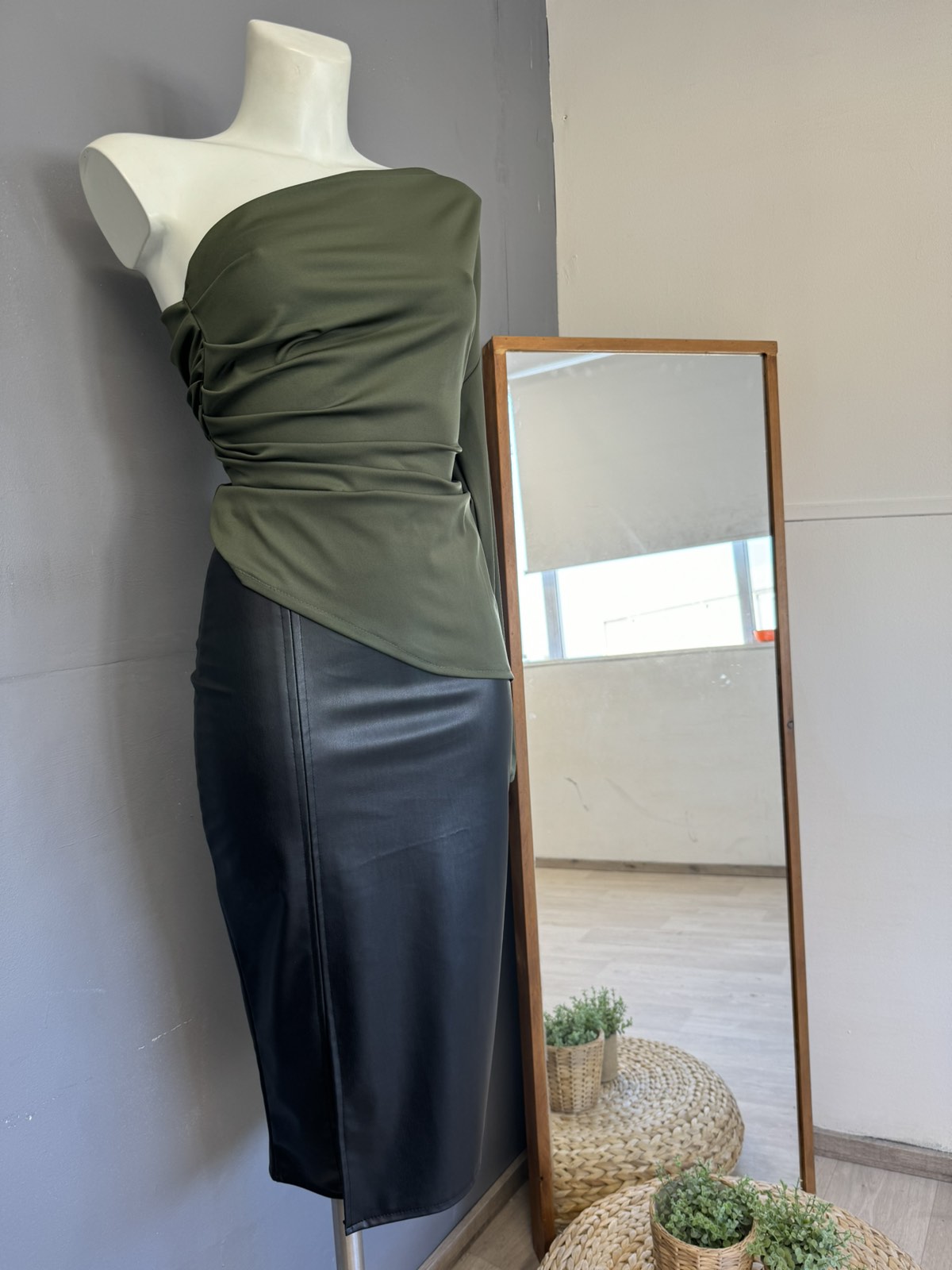 Leather Skirt - Image 2