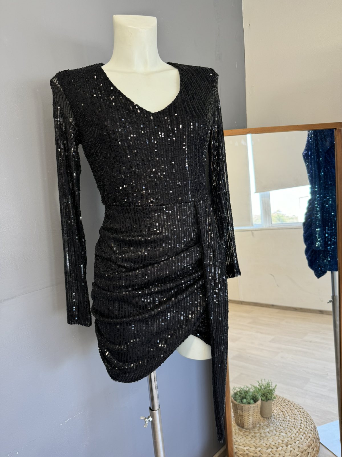 Shiny Dress - Image 3