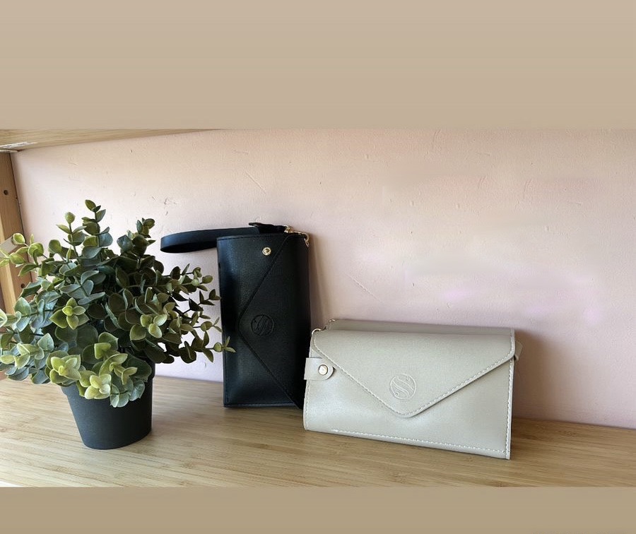 Woman's Wallet