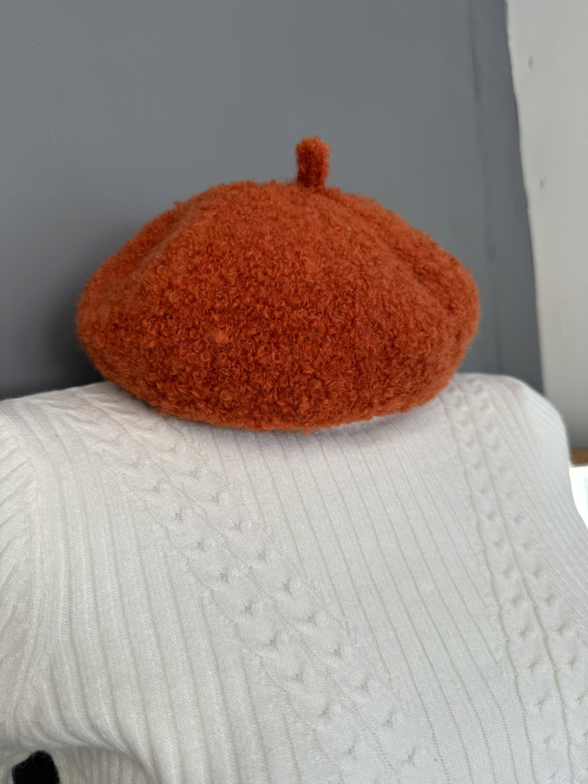 Woman's Hat - Image 3