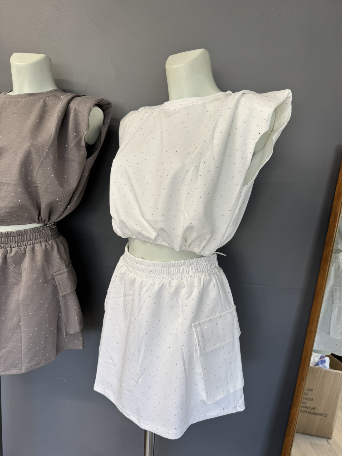 Woman's Set - Image 3