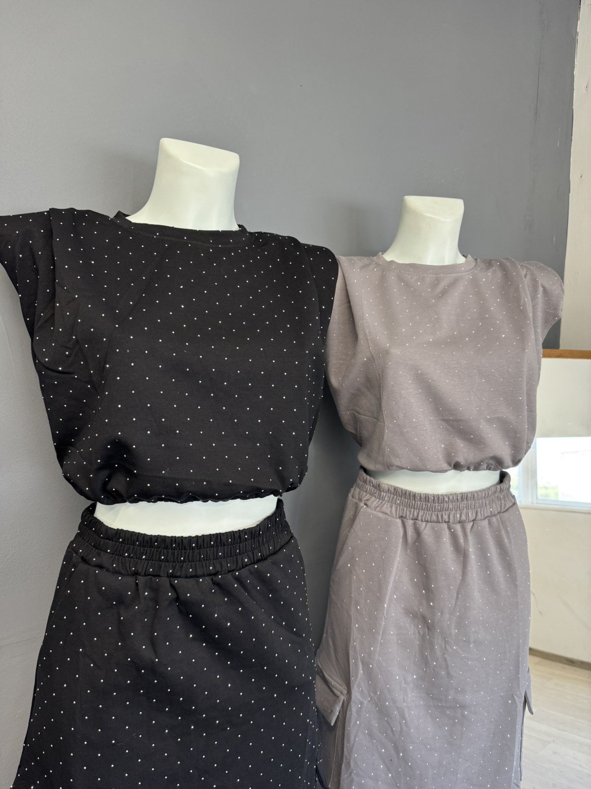 Woman's Set - Image 3