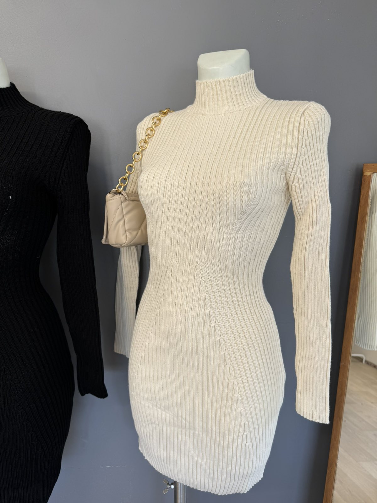 Women's Dress - Image 4