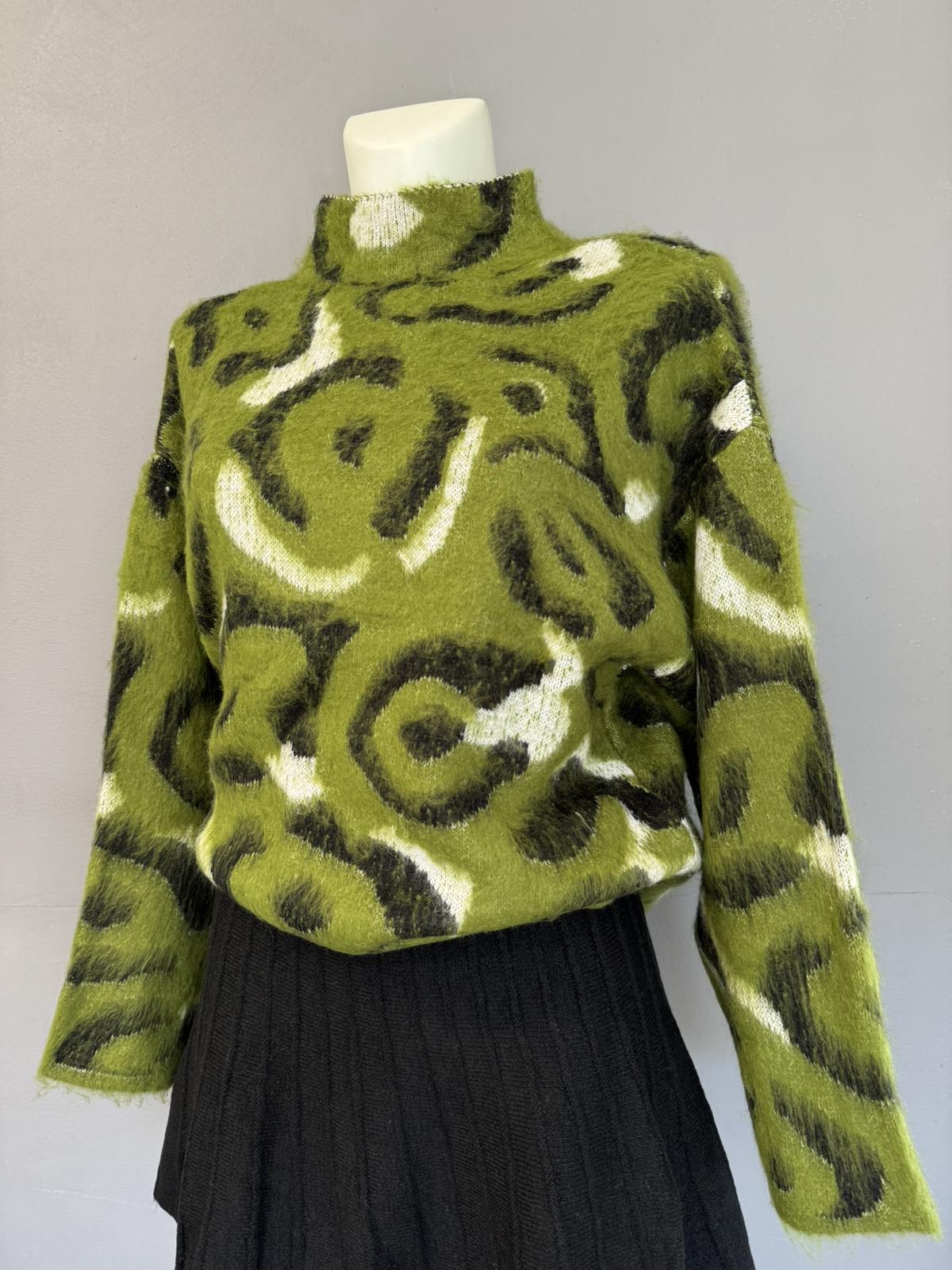Women's Knitwear - Image 4