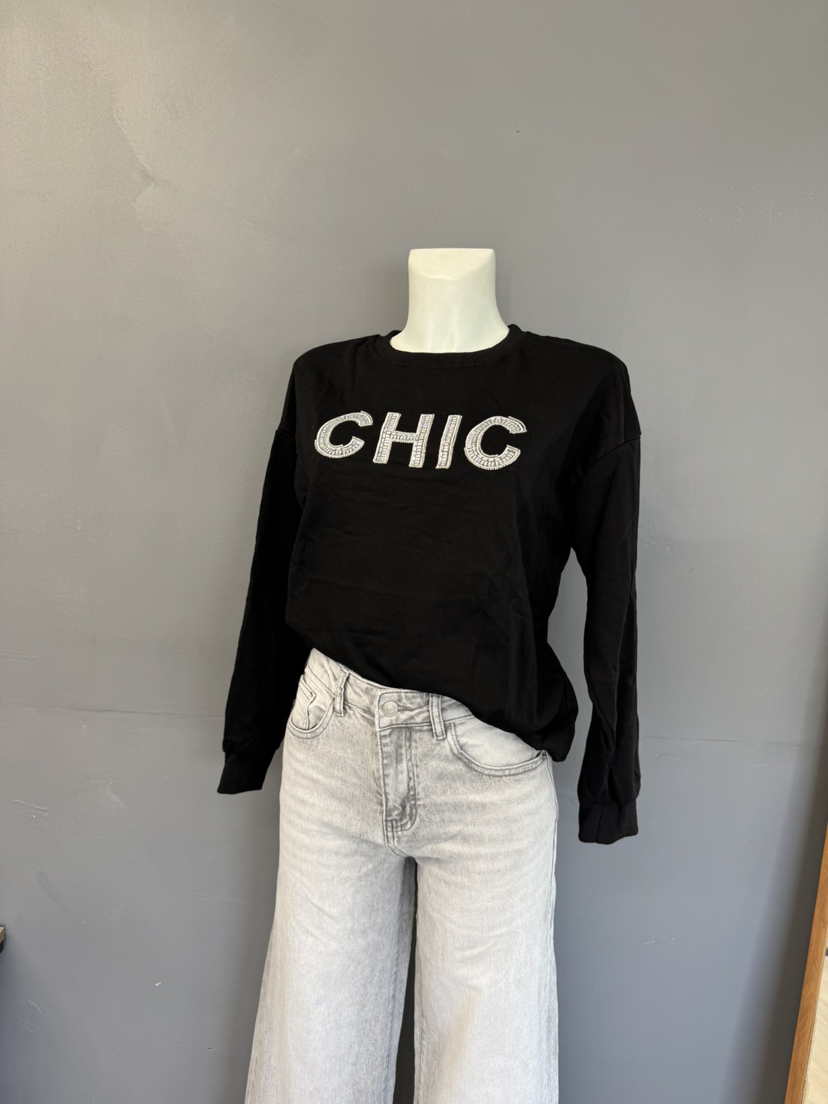 Sweater - Image 3