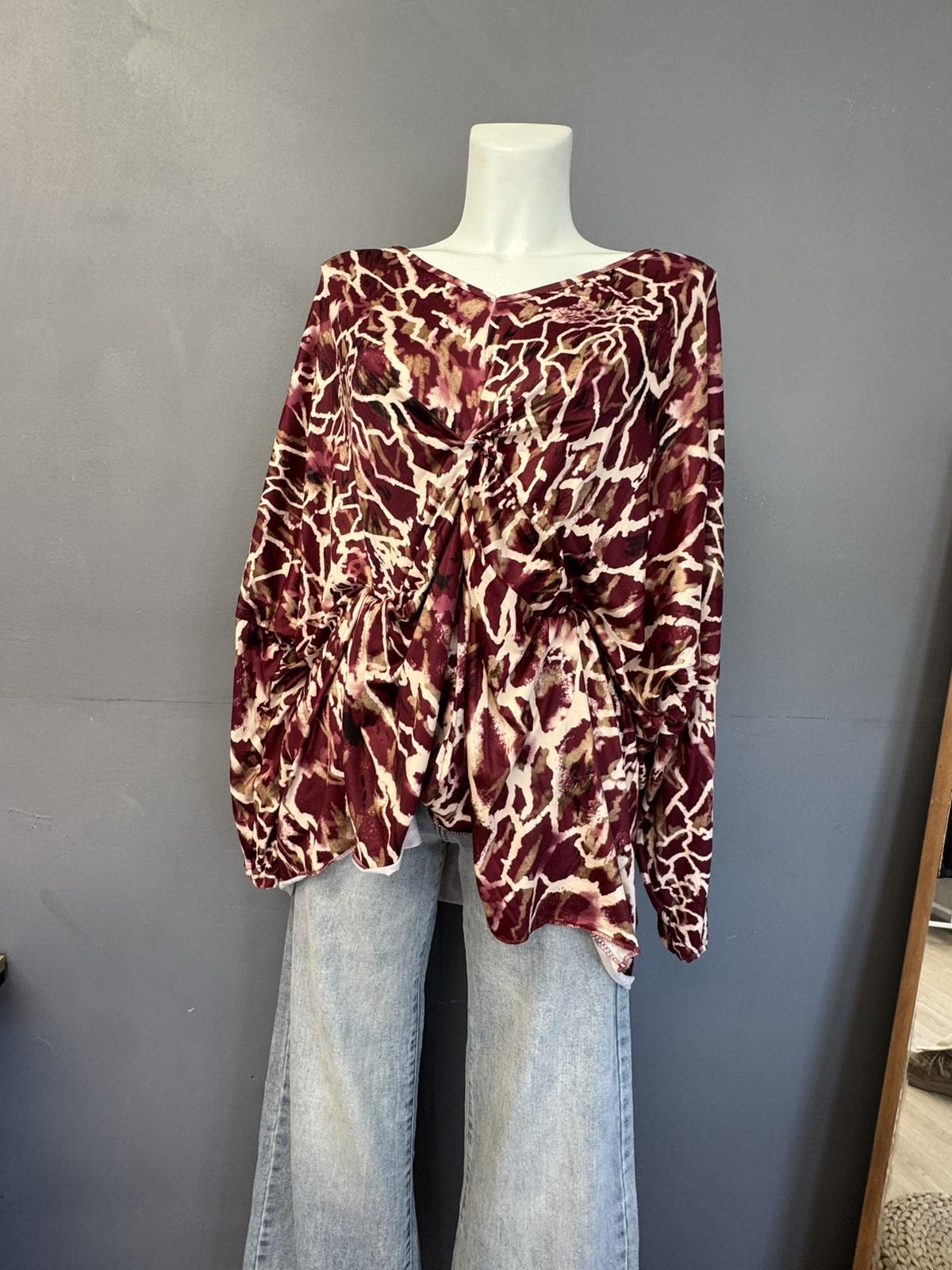 Woman's Bloose - Image 8