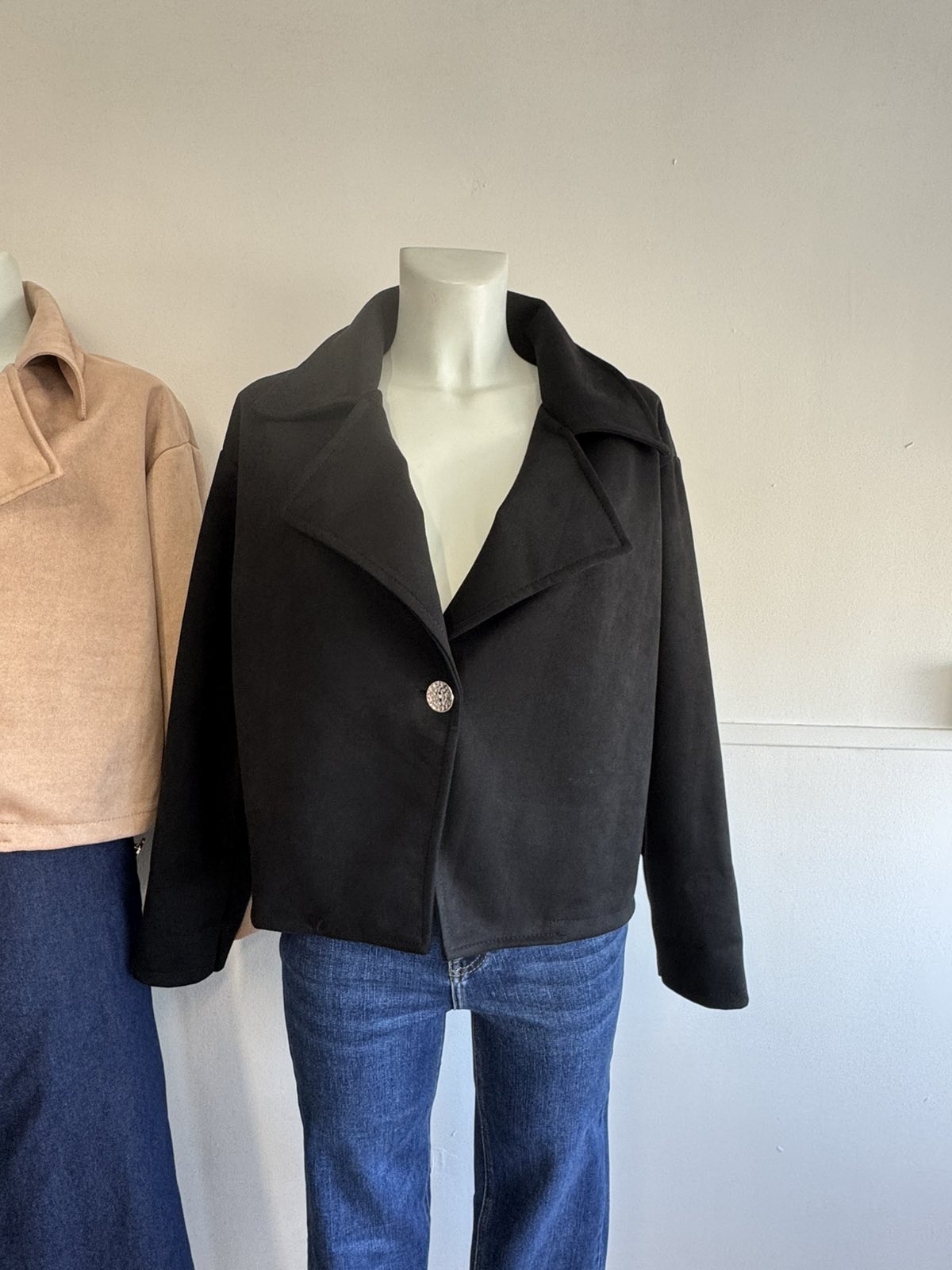 Woman's Jacket - Image 6