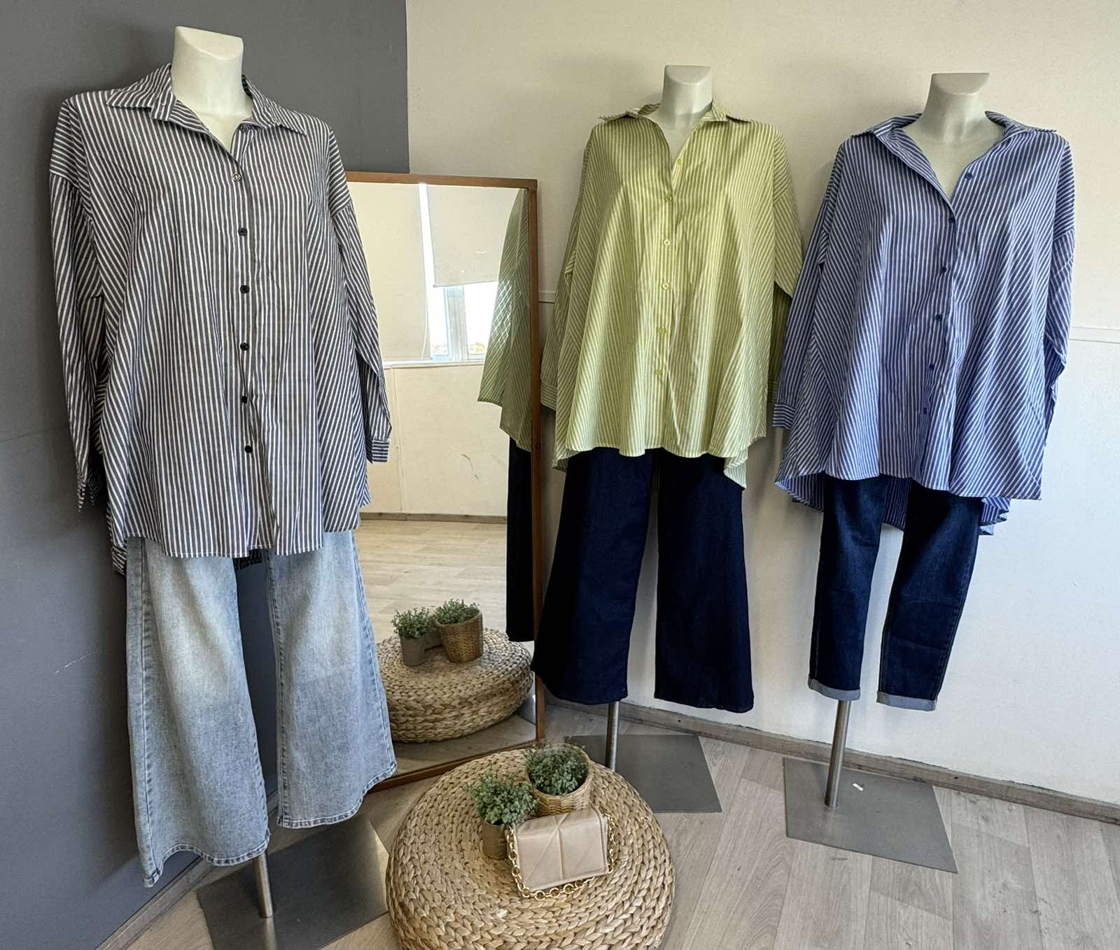 Woman's Shirt - Image 7