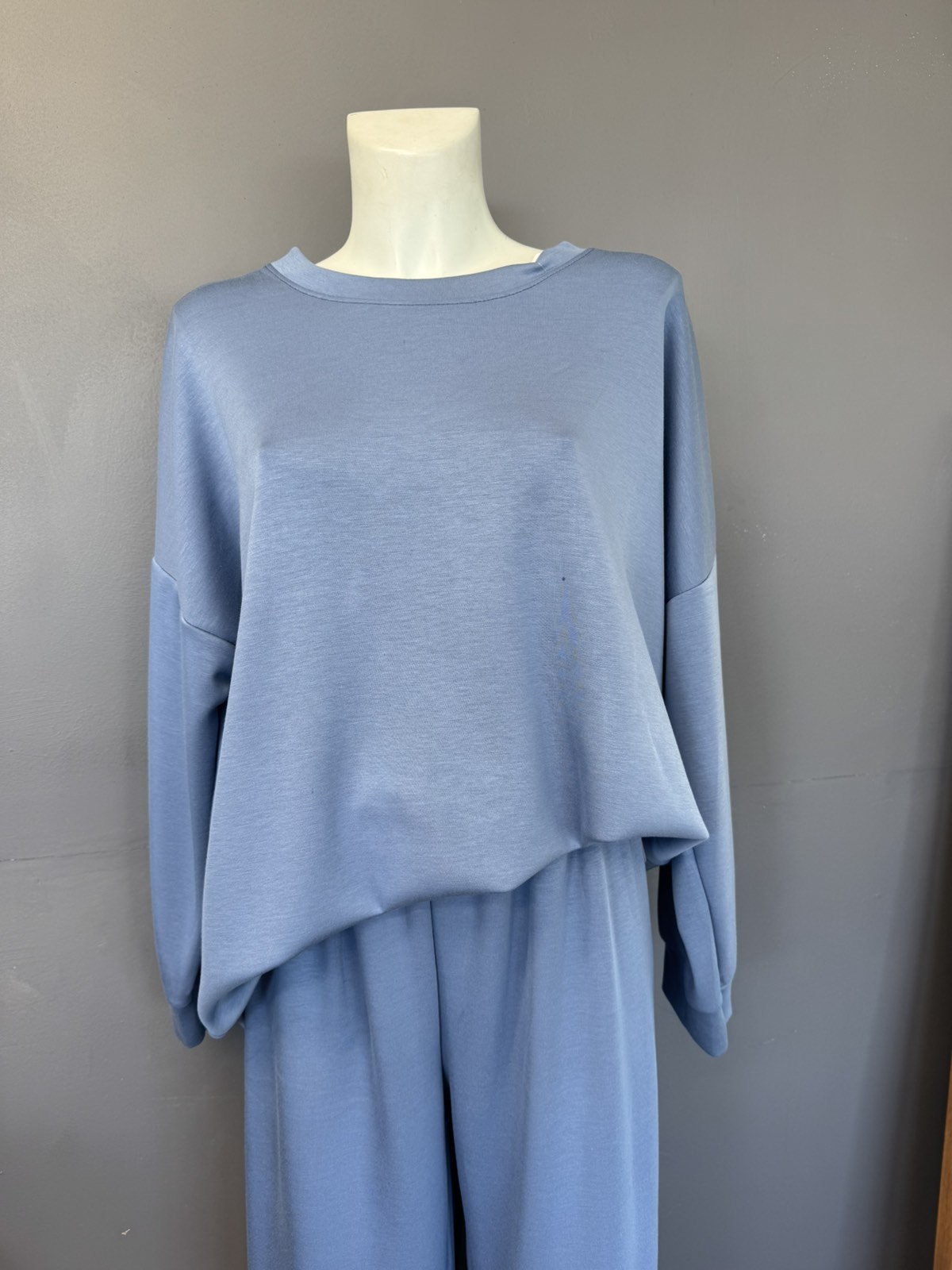 Woman's Set - Image 7