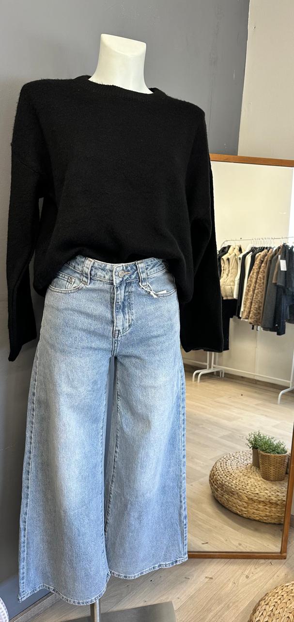 Woman's Jean