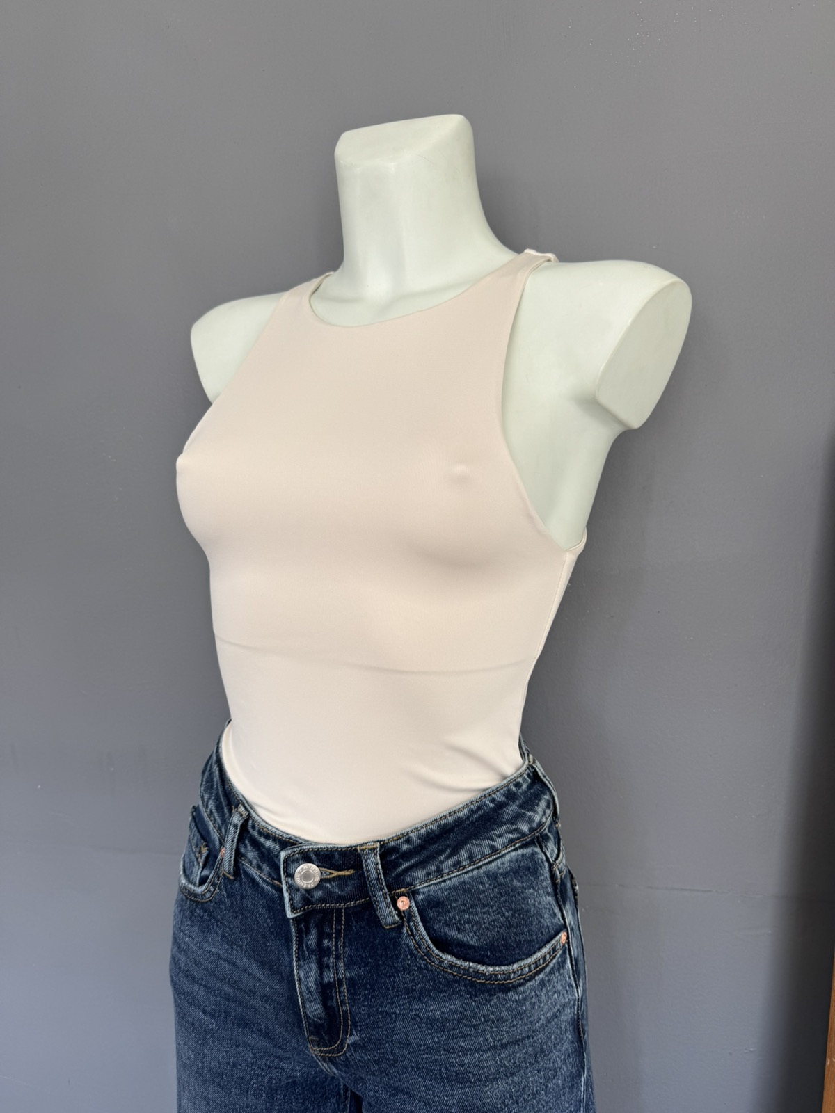 Woman's Top - Image 7