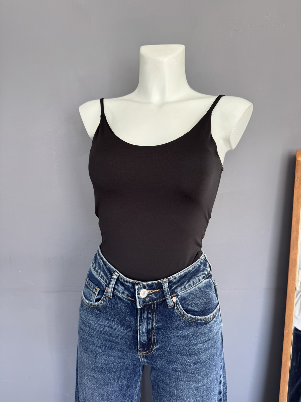 Woman's Top - Image 7