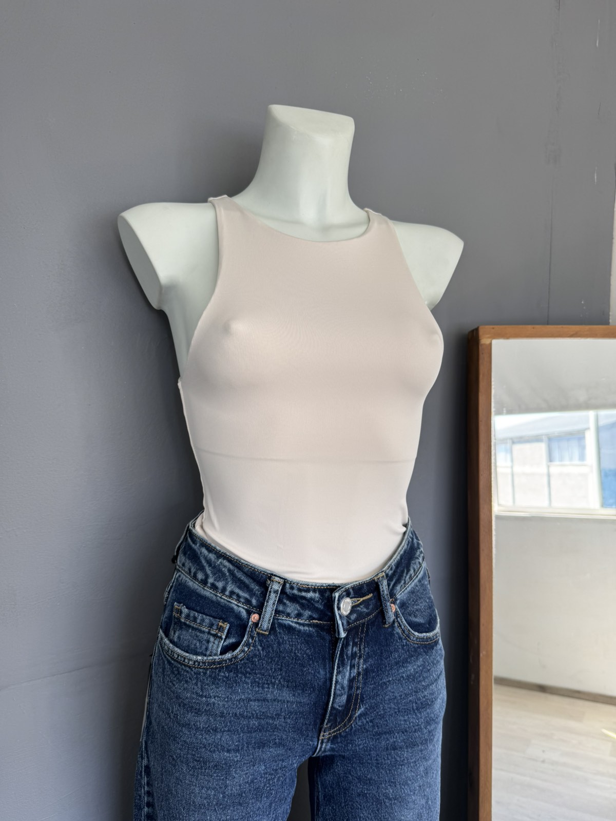 Woman's Top - Image 4