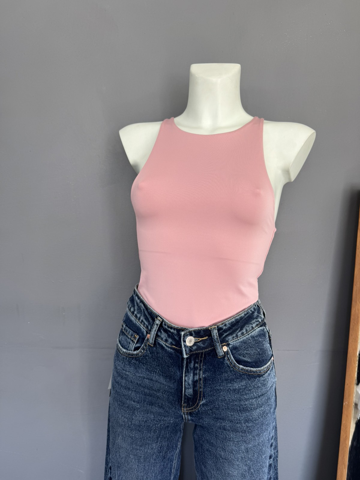 Woman's Top - Image 5