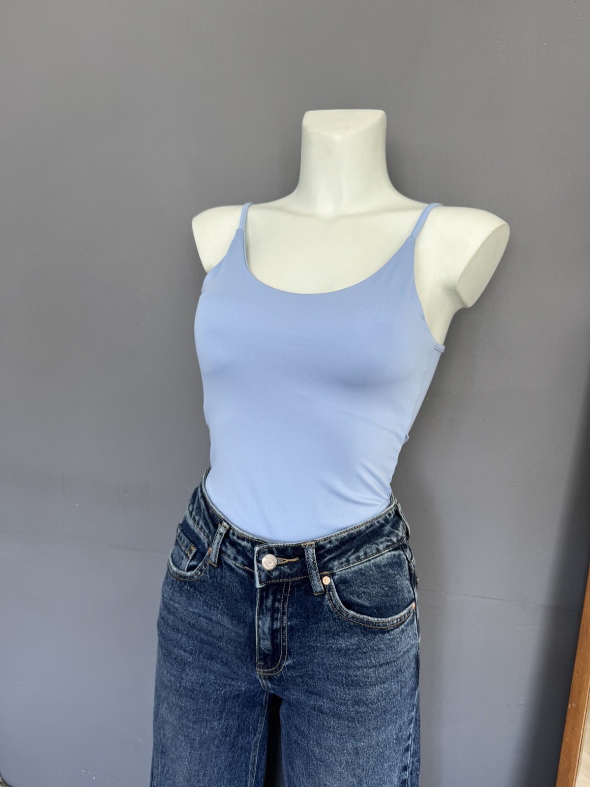 Woman's Top - Image 9