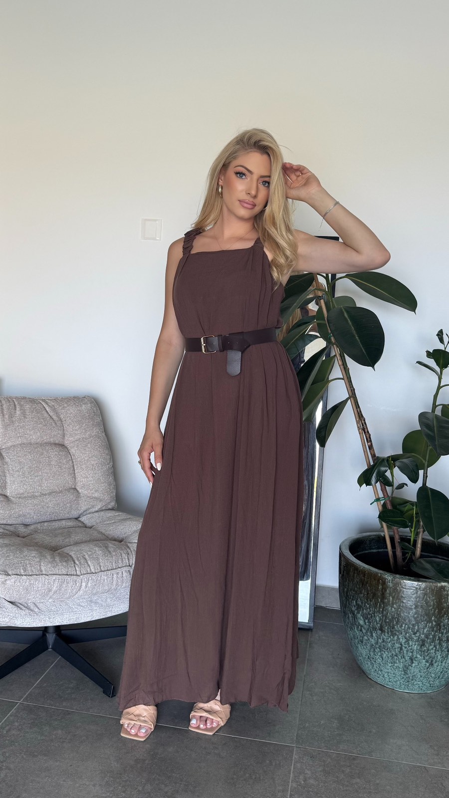 Simply Chic Dress - Image 2