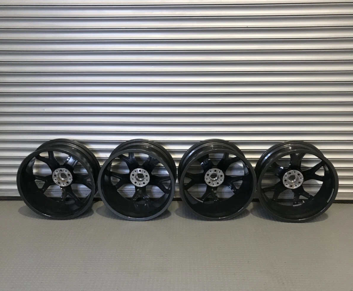 GENUINE BMW X5 G05, X6 G06, Orbit grey 741M, 21" Alloy Wheels 36118071998 / 999. - Image 3