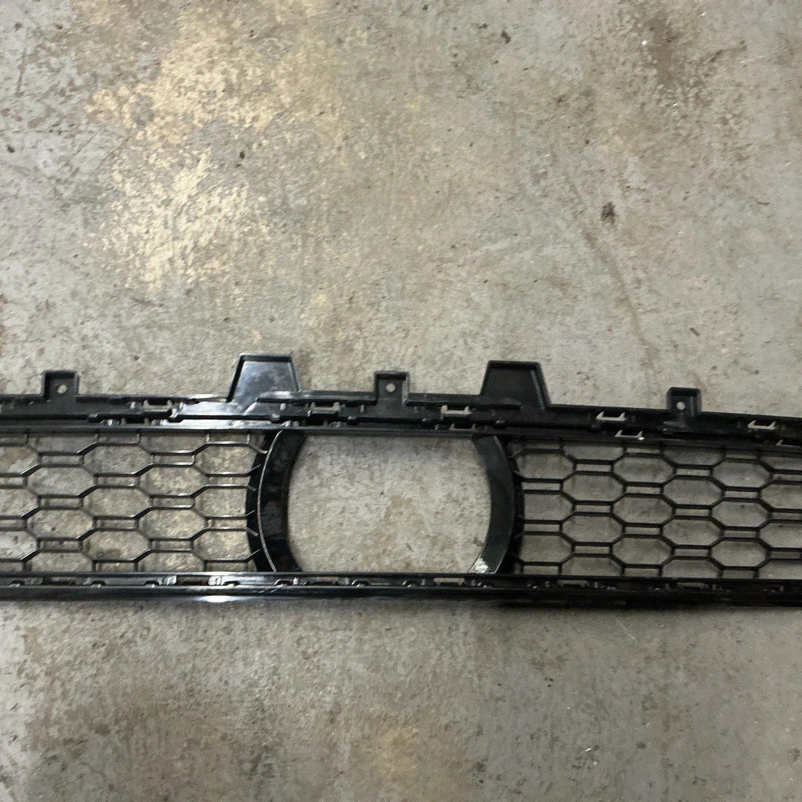 BMW X5 SERIES G05 M NEW GENUINE FRONT BUMPER LOWER CENTER GRILL 51118069211