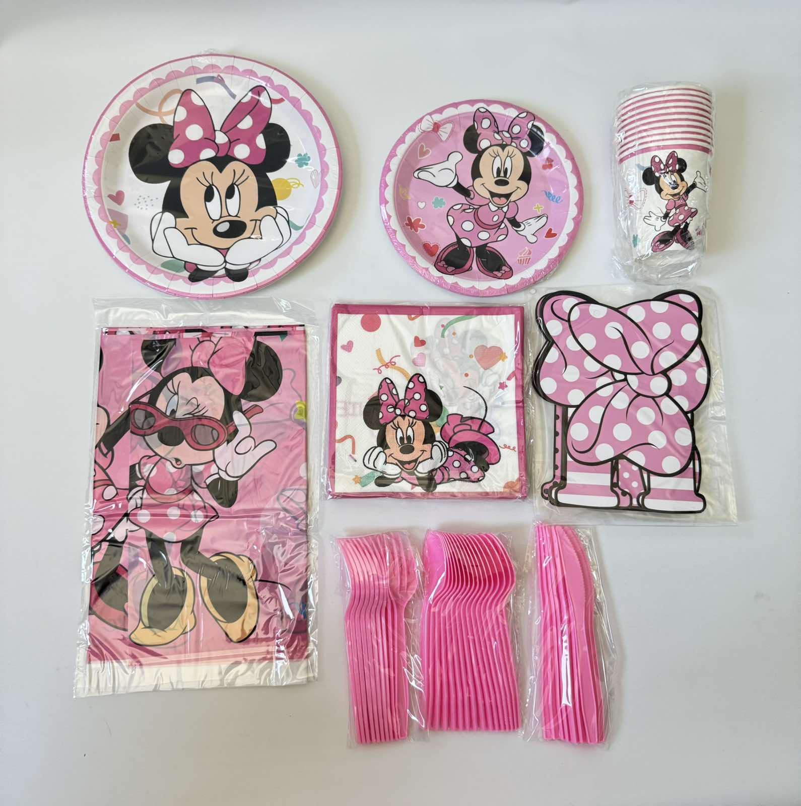 🎀 Minnie Mouse Pink Party Set – Sweet, Fun & Girly